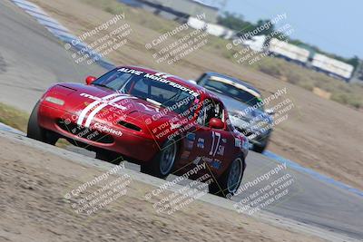 media/Apr-30-2022-CalClub SCCA (Sat) [[98b58ad398]]/Group 5/Race (Outside Grapevine)/